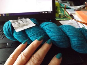 yarn nails 001